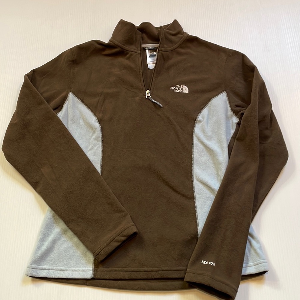 The North face quarter zip mock neck, brown & light blue pullover. Women’s small